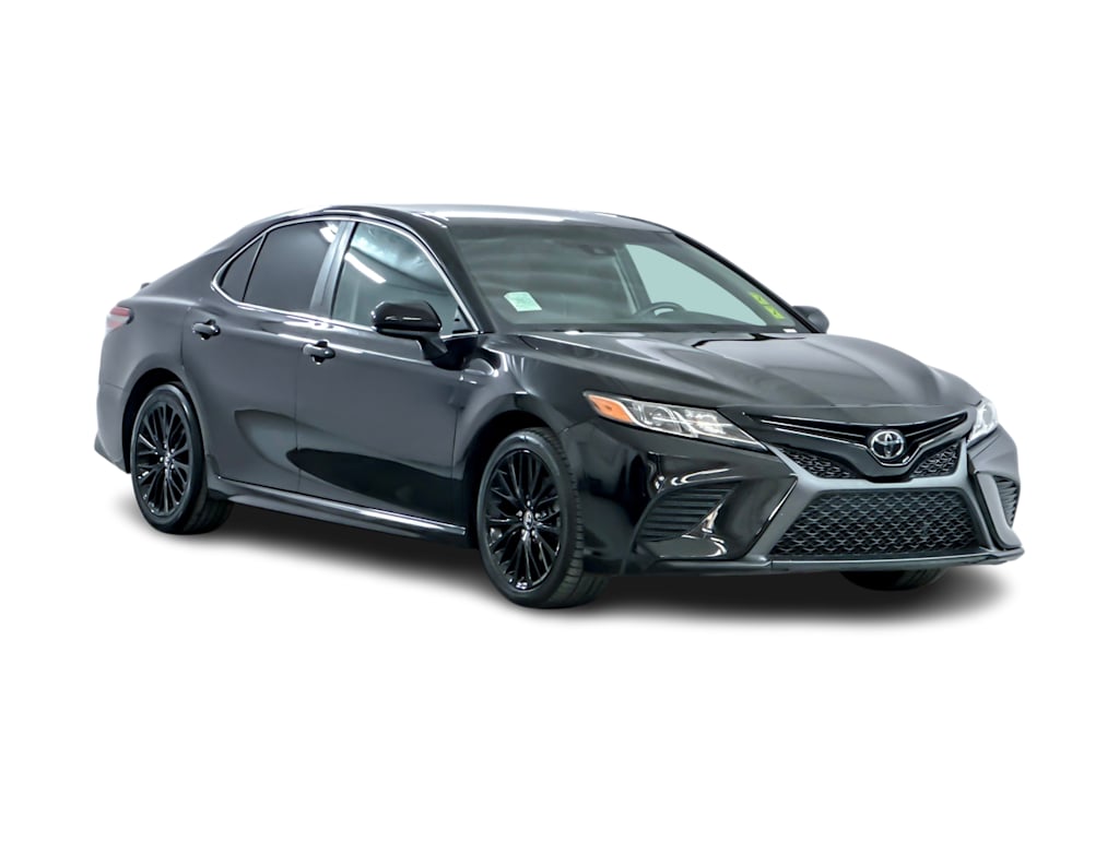 2018 Toyota Camry SE 18