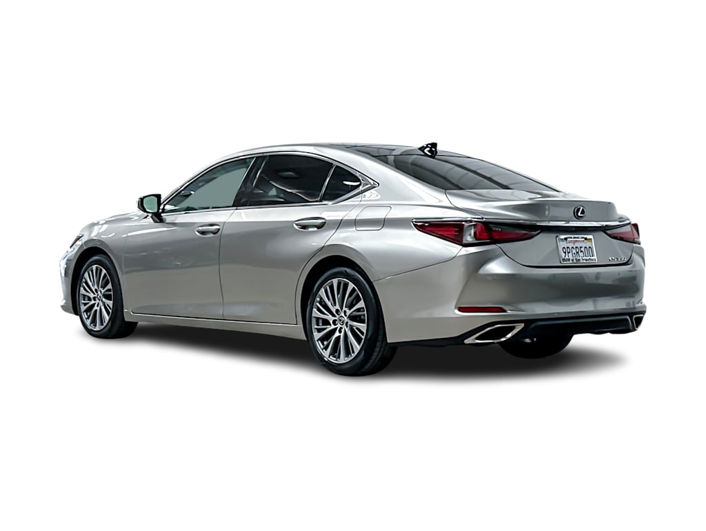 Thumbnail: 2020 Lexus ES - 4