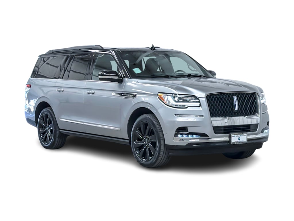 Thumbnail: 2023 Lincoln Navigator L - 19
