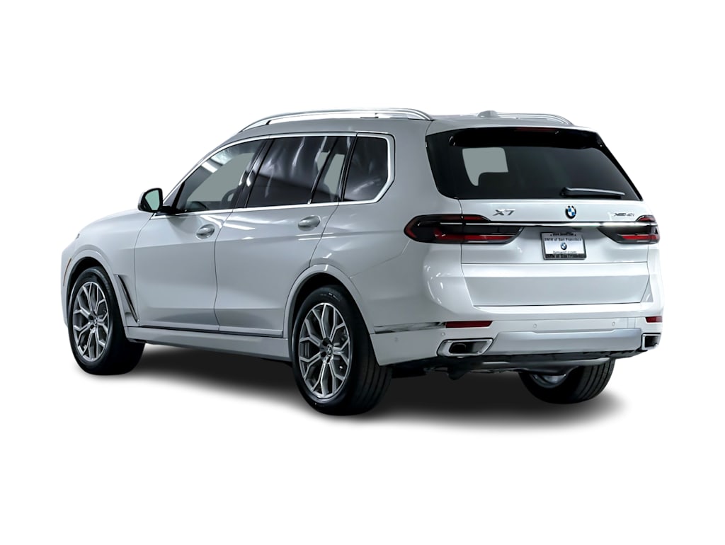 Thumbnail: 2026 BMW X7 - 4