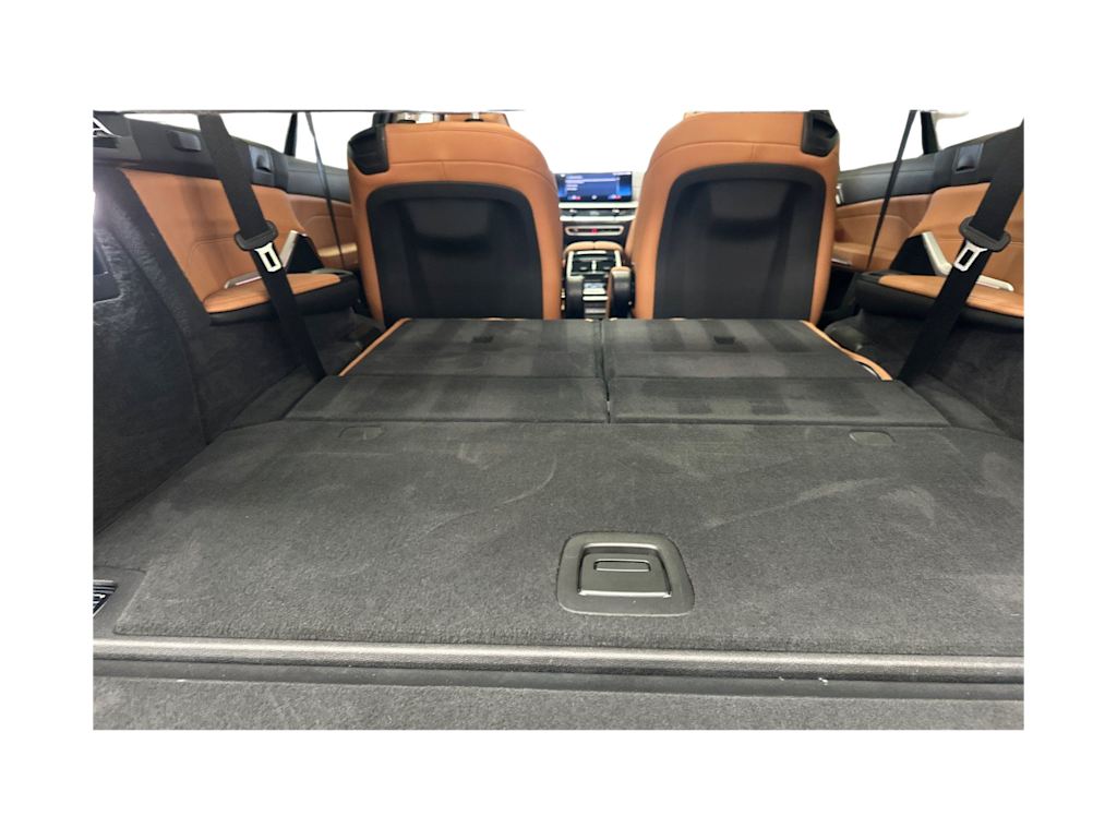 Thumbnail: 2023 BMW X7 - 17