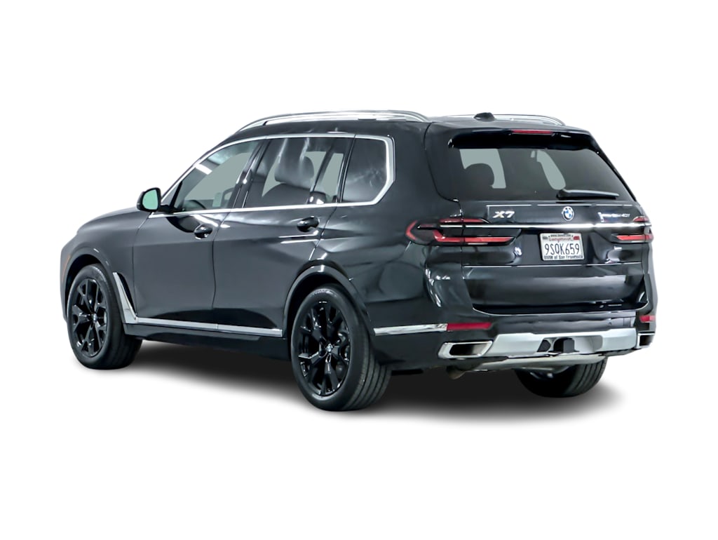 Thumbnail: 2025 BMW X7 - 4