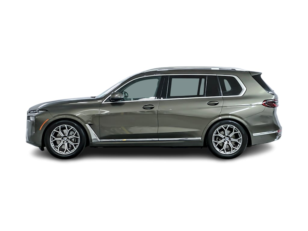 Thumbnail: 2023 BMW X7 - 3