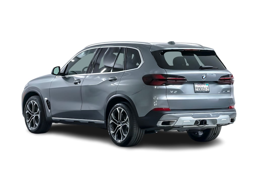 Thumbnail: 2026 BMW X5 - 4