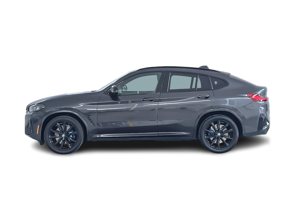 Thumbnail: 2025 BMW X4 - 3