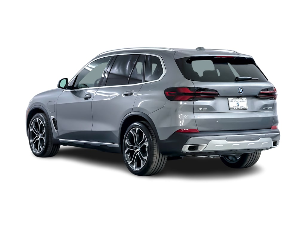 Thumbnail: 2026 BMW X5 - 4