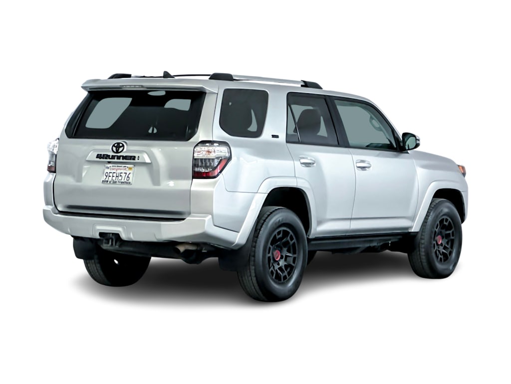 2022 Toyota 4Runner SR5 18
