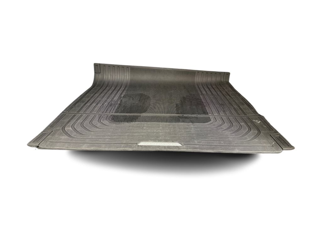 Thumbnail: 2023 Land Rover Range Rover - 16