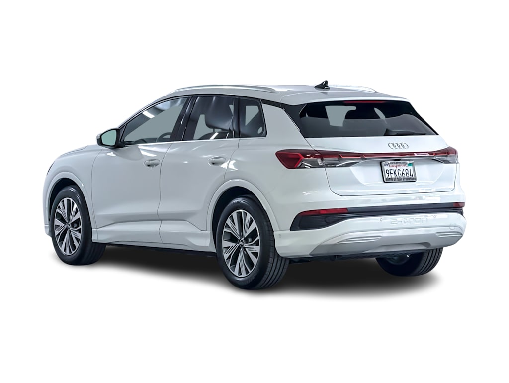 Thumbnail: 2023 Audi Q4 e-tron - 4