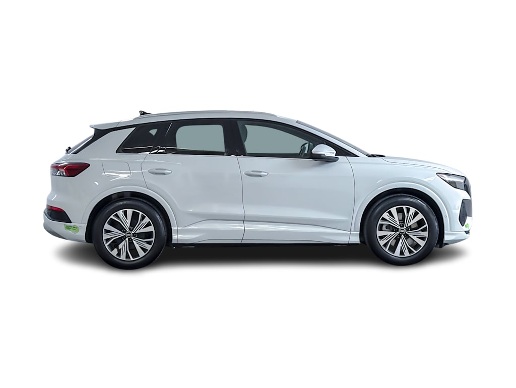 Thumbnail: 2023 Audi Q4 e-tron - 19