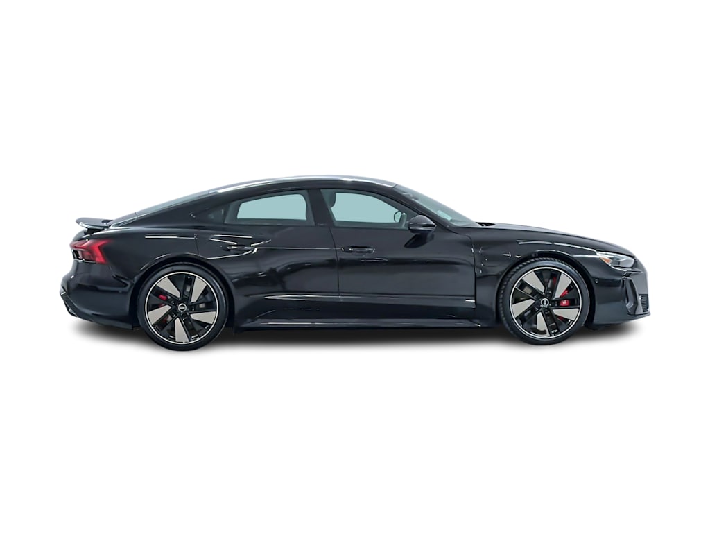 Thumbnail: 2025 Audi e-tron GT - 18