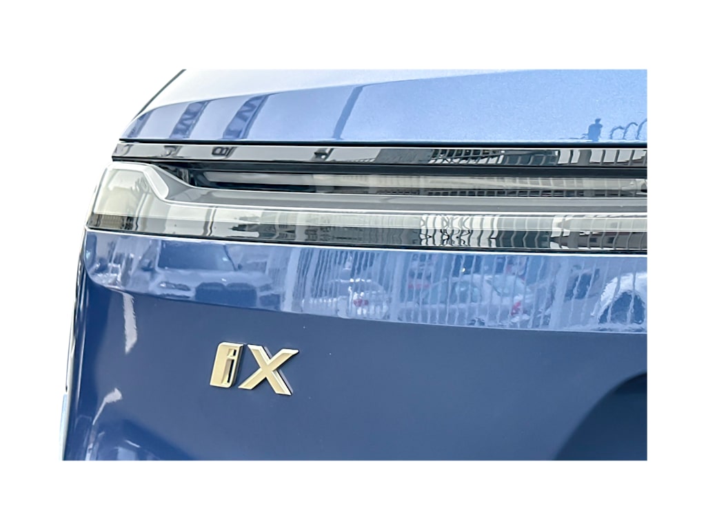 Thumbnail: 2022 BMW iX - 28