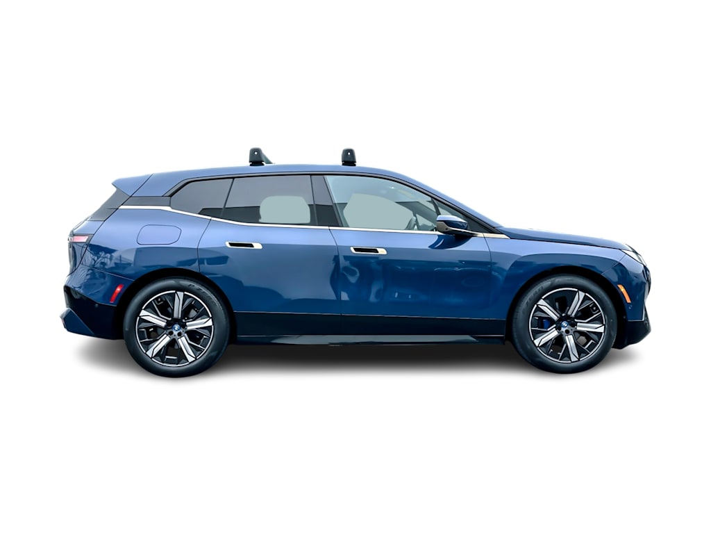 Thumbnail: 2022 BMW iX - 18