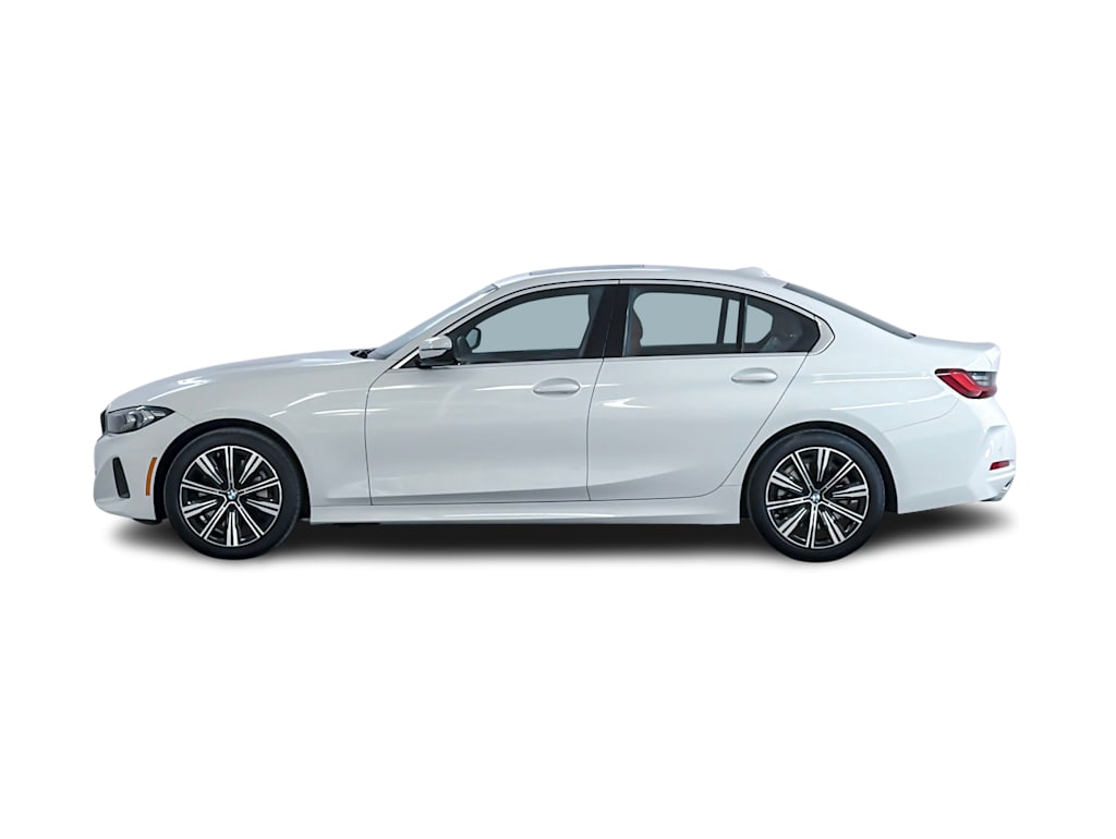 Thumbnail: 2026 BMW 3 Series - 3