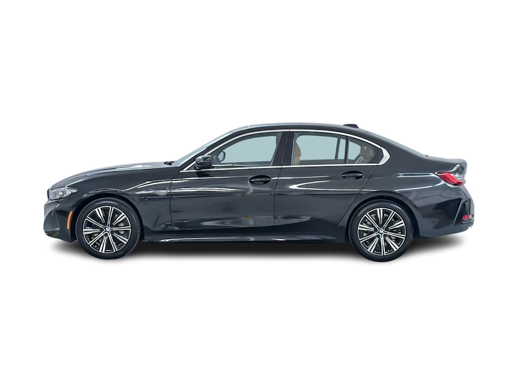 Thumbnail: 2026 BMW 3 Series - 3