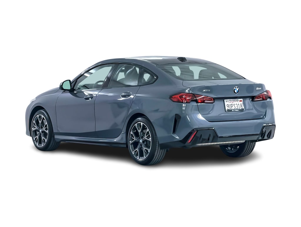 Thumbnail: 2025 BMW 2 Series - 4