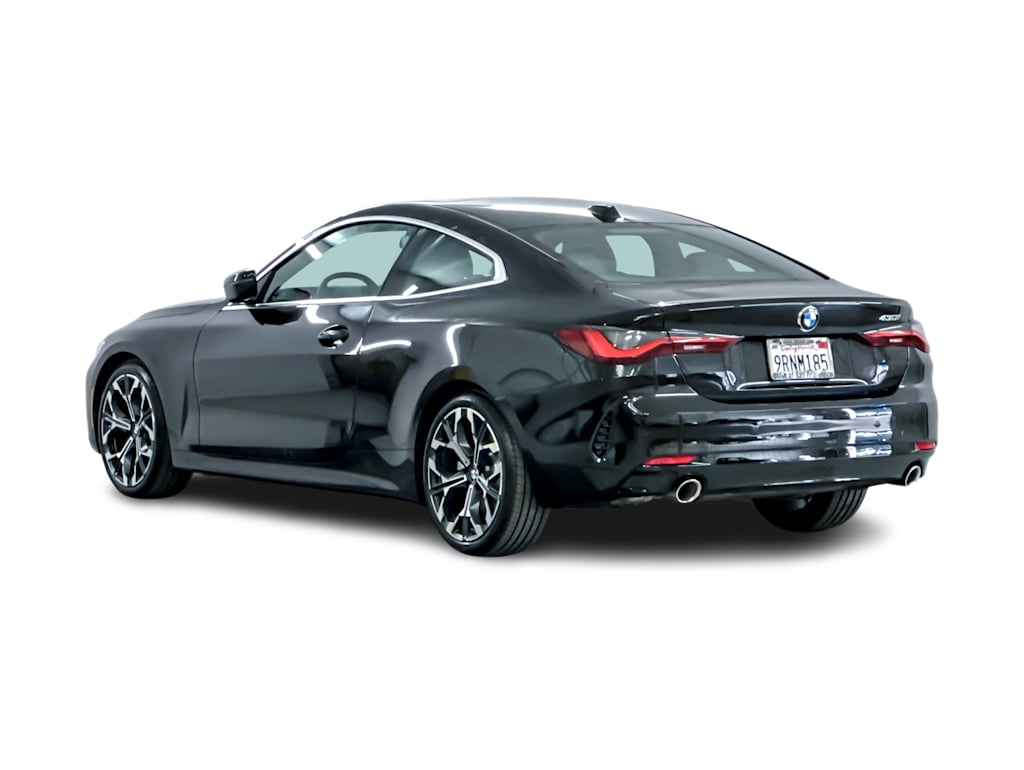 Thumbnail: 2025 BMW 4 Series - 4