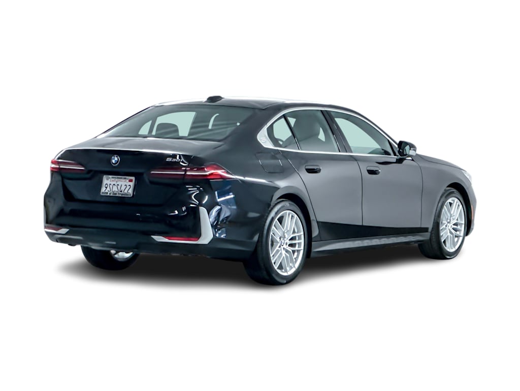 Thumbnail: 2025 BMW 5 Series - 18