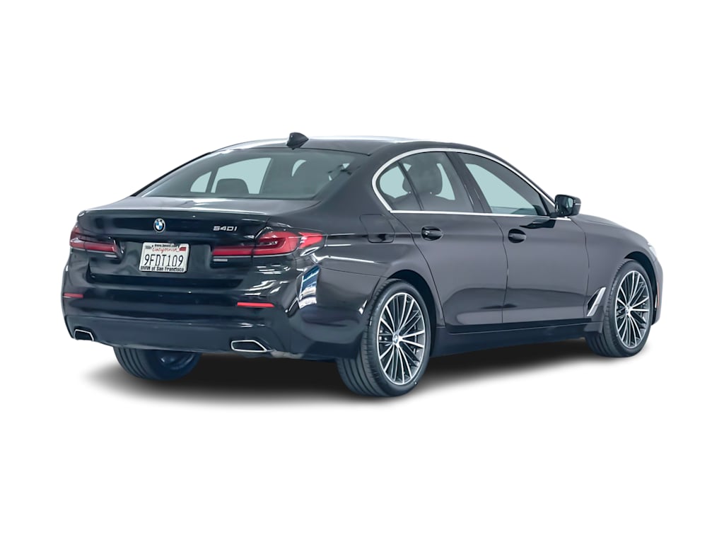 Thumbnail: 2023 BMW 5 Series - 17