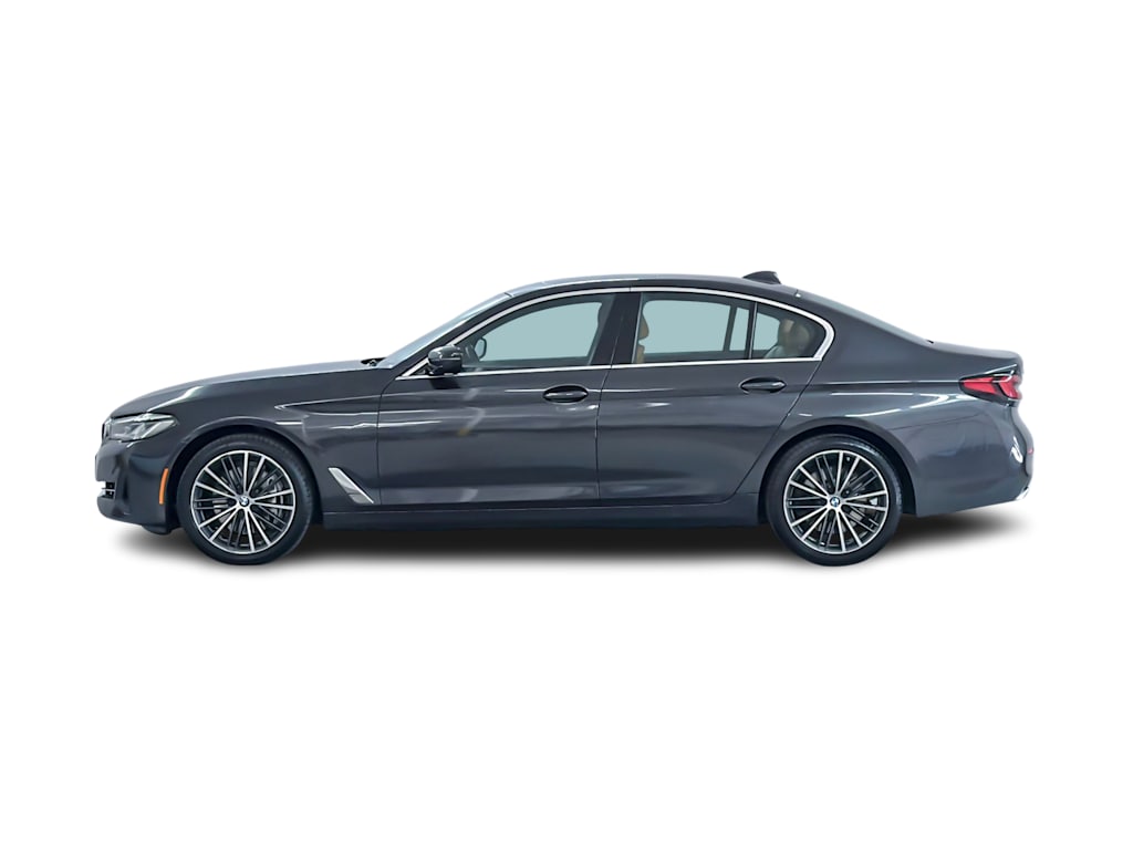 Thumbnail: 2023 BMW 5 Series - 3