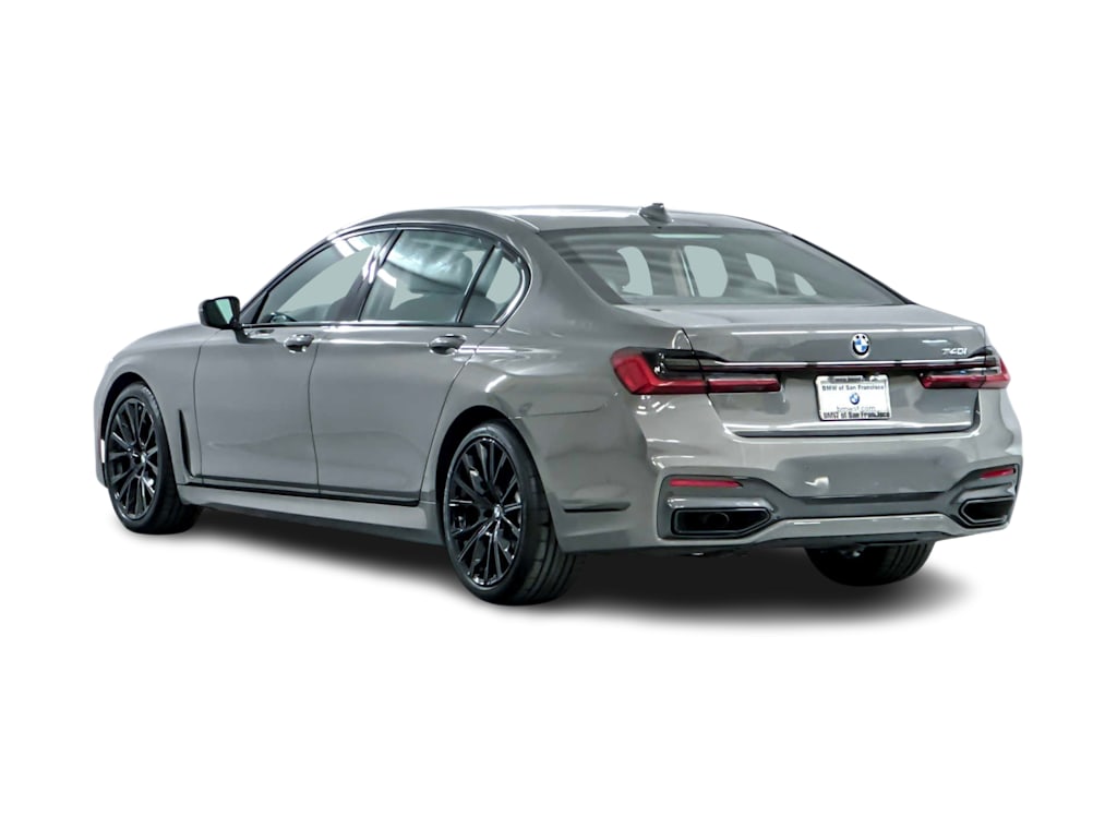 2022 BMW 7 Series 740i 4