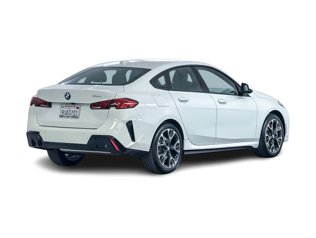 Thumbnail: 2026 BMW 2 Series - 17
