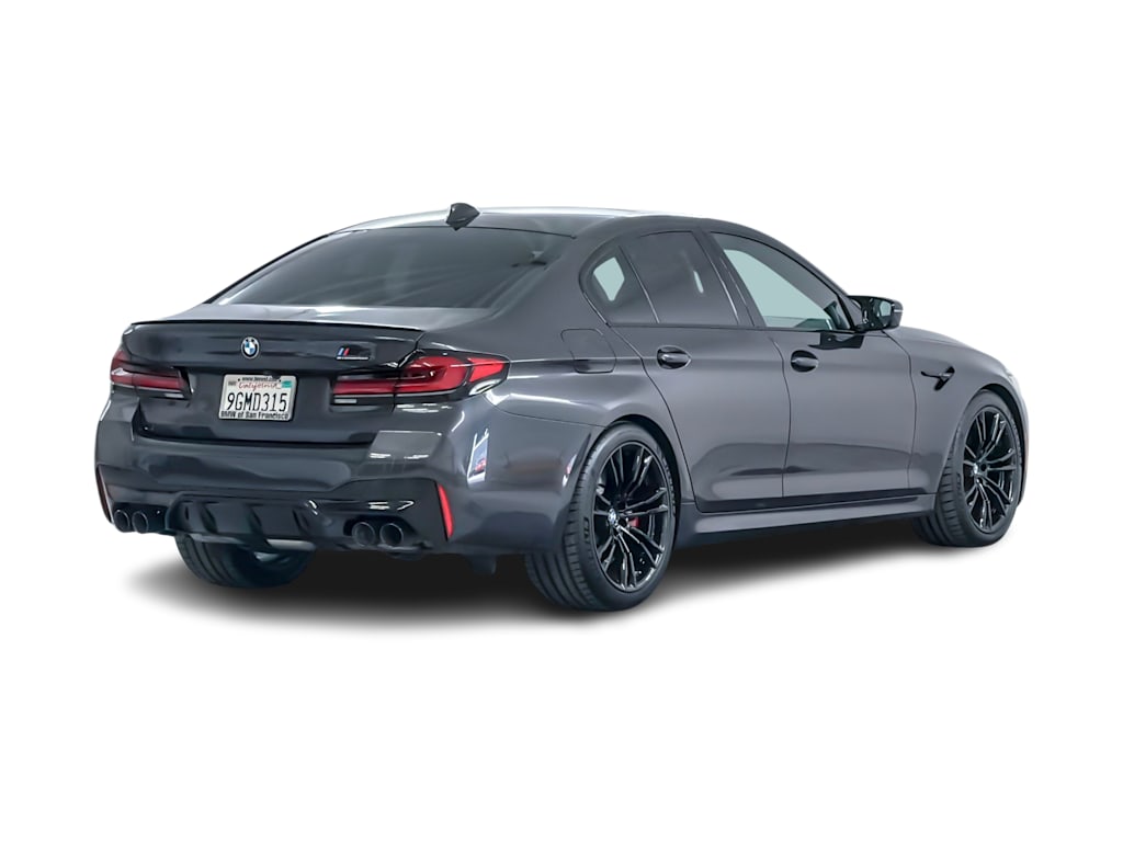 Thumbnail: 2023 BMW M5 - 17
