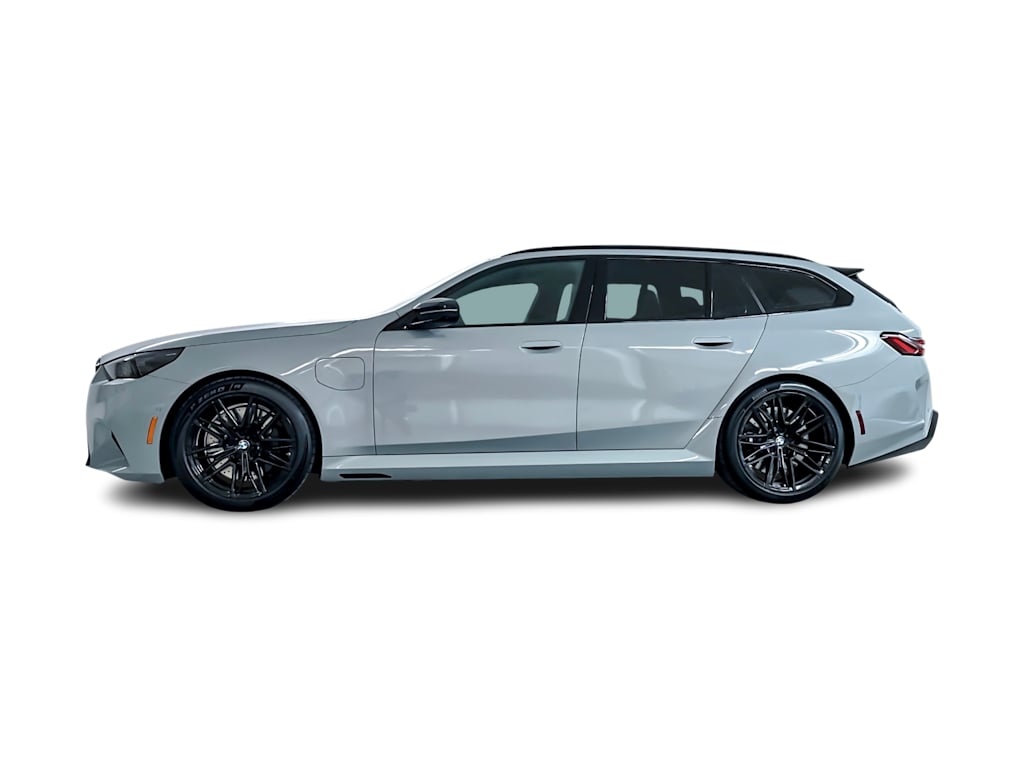 Thumbnail: 2025 BMW M5 - 3