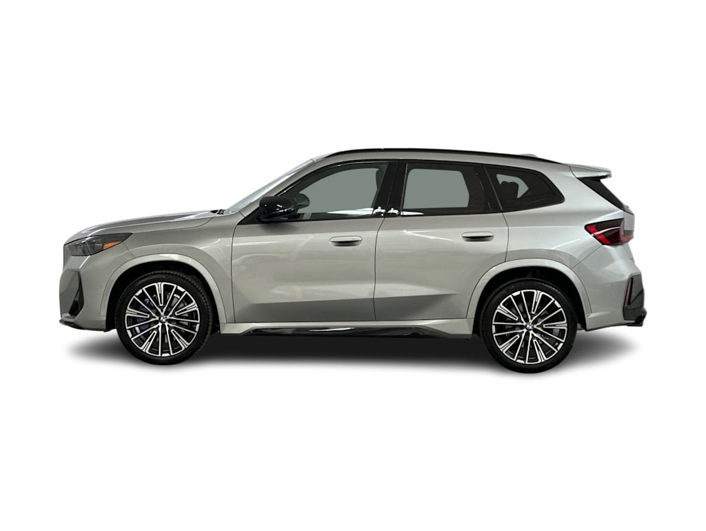 Thumbnail: 2024 BMW X1 - 3