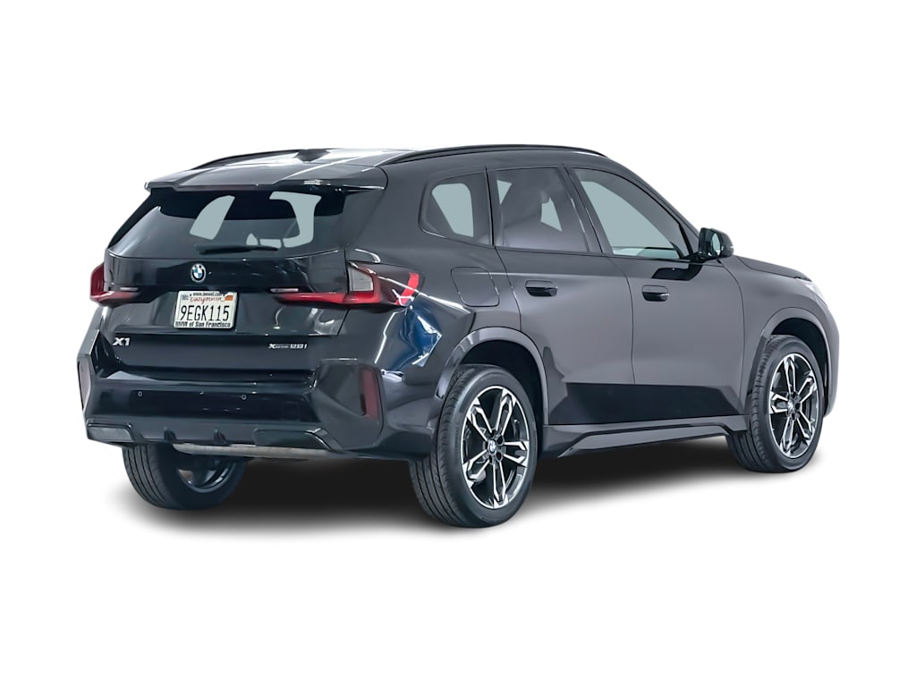 Thumbnail: 2023 BMW X1 - 19