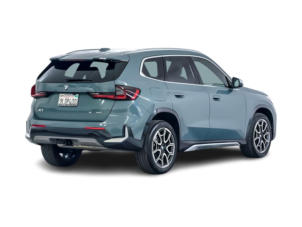 Thumbnail: 2023 BMW X1 - 18