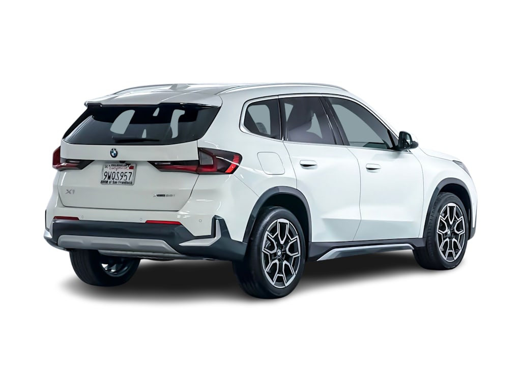 Thumbnail: 2026 BMW X1 - 18