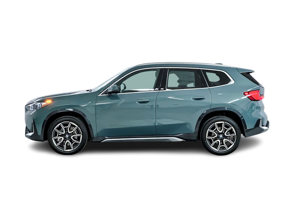 Thumbnail: 2026 BMW X1 - 3