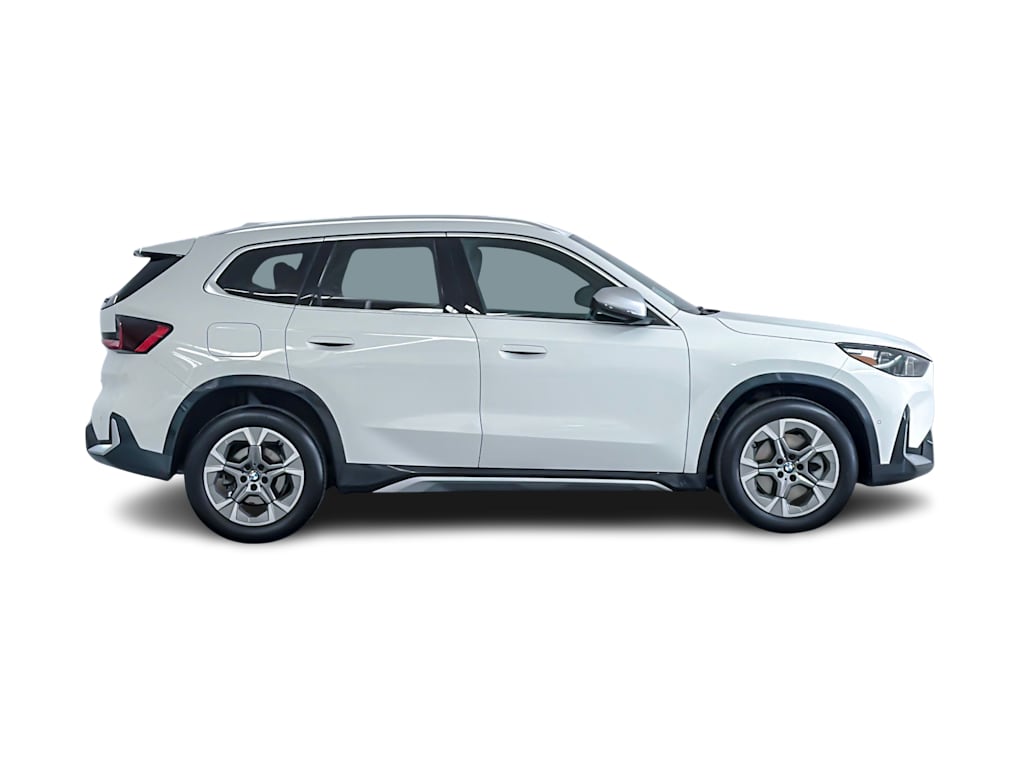 Thumbnail: 2023 BMW X1 - 19