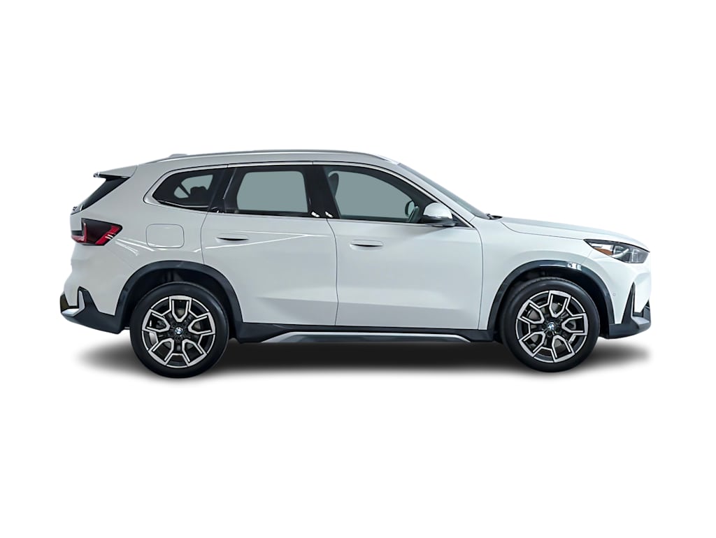 Thumbnail: 2026 BMW X1 - 19