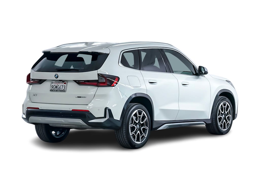 Thumbnail: 2023 BMW X1 - 19