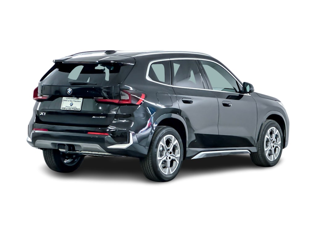 Thumbnail: 2026 BMW X1 - 18