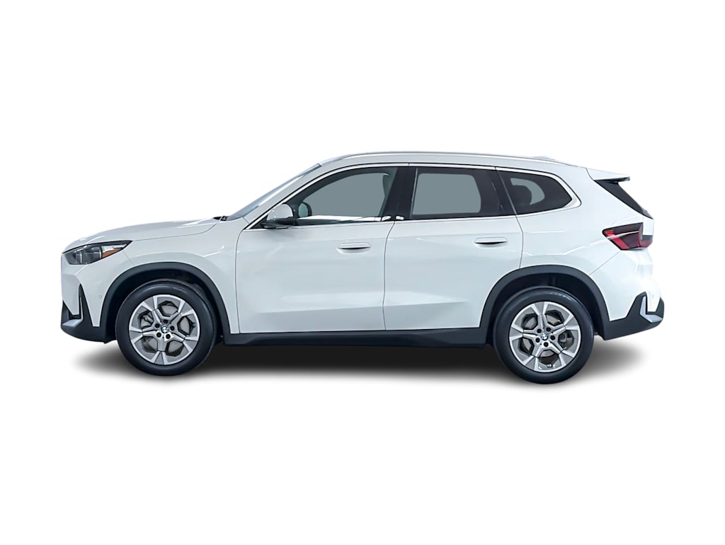 Thumbnail: 2023 BMW X1 - 3