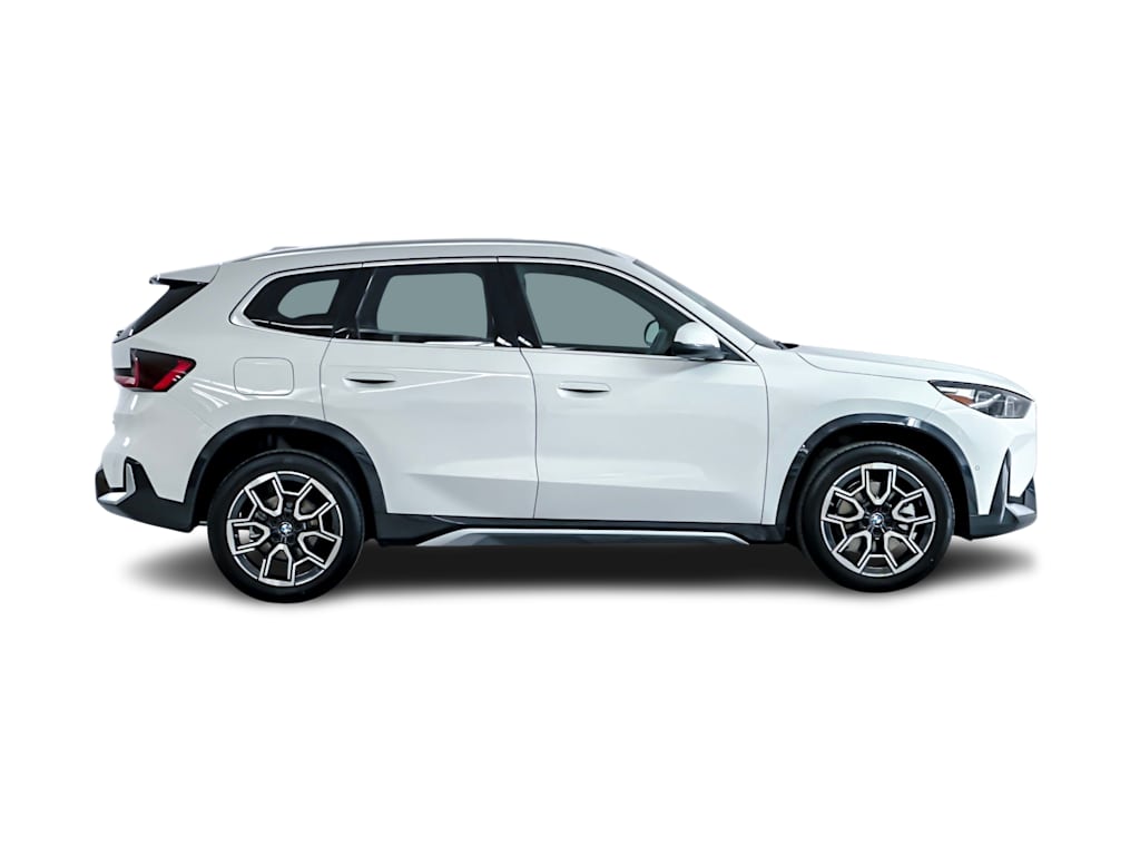 Thumbnail: 2026 BMW X1 - 18
