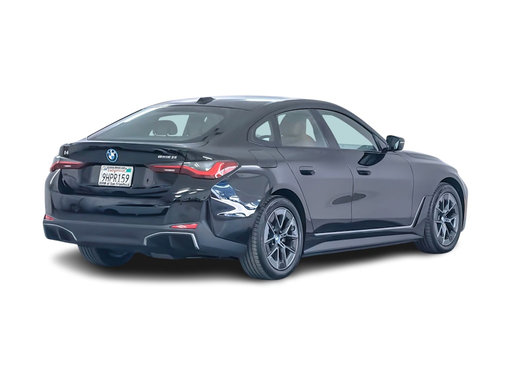 Thumbnail: 2023 BMW i4 - 18