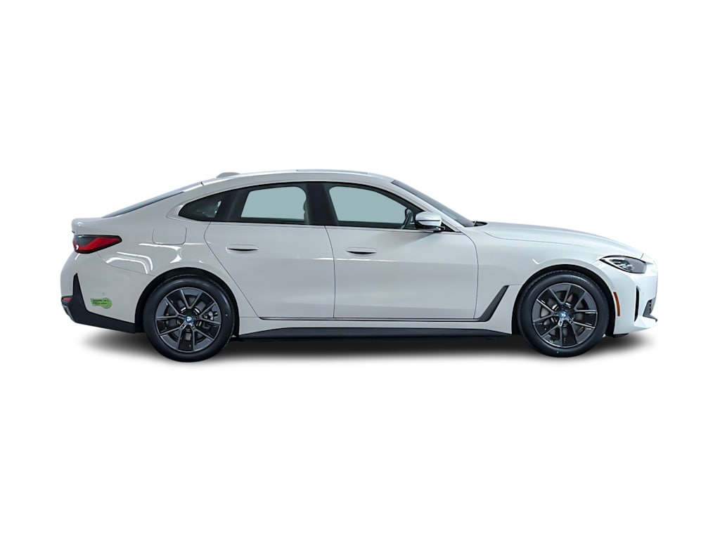 Thumbnail: 2023 BMW i4 - 18