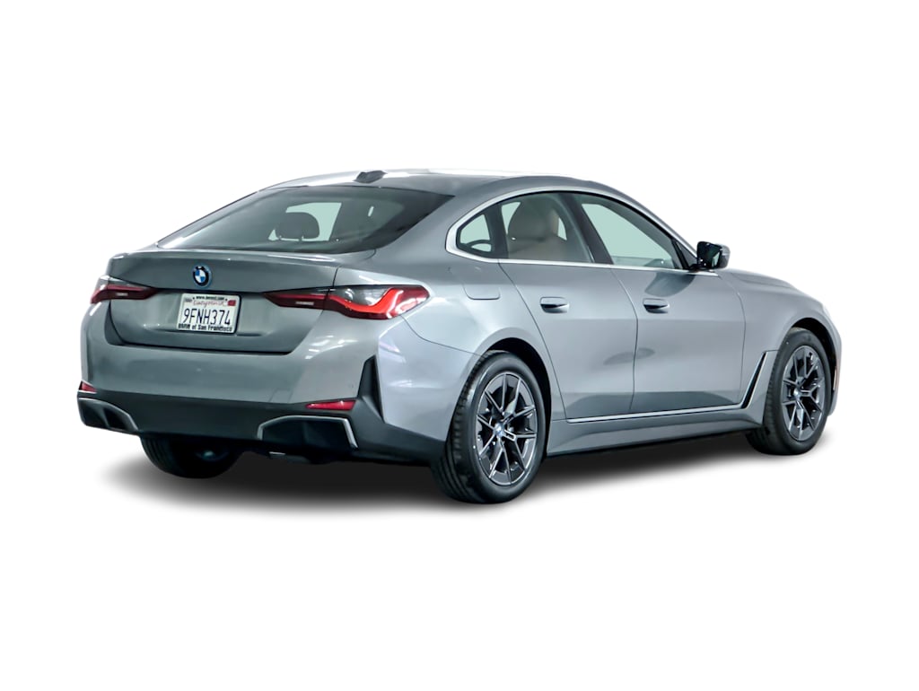 Thumbnail: 2023 BMW i4 - 17