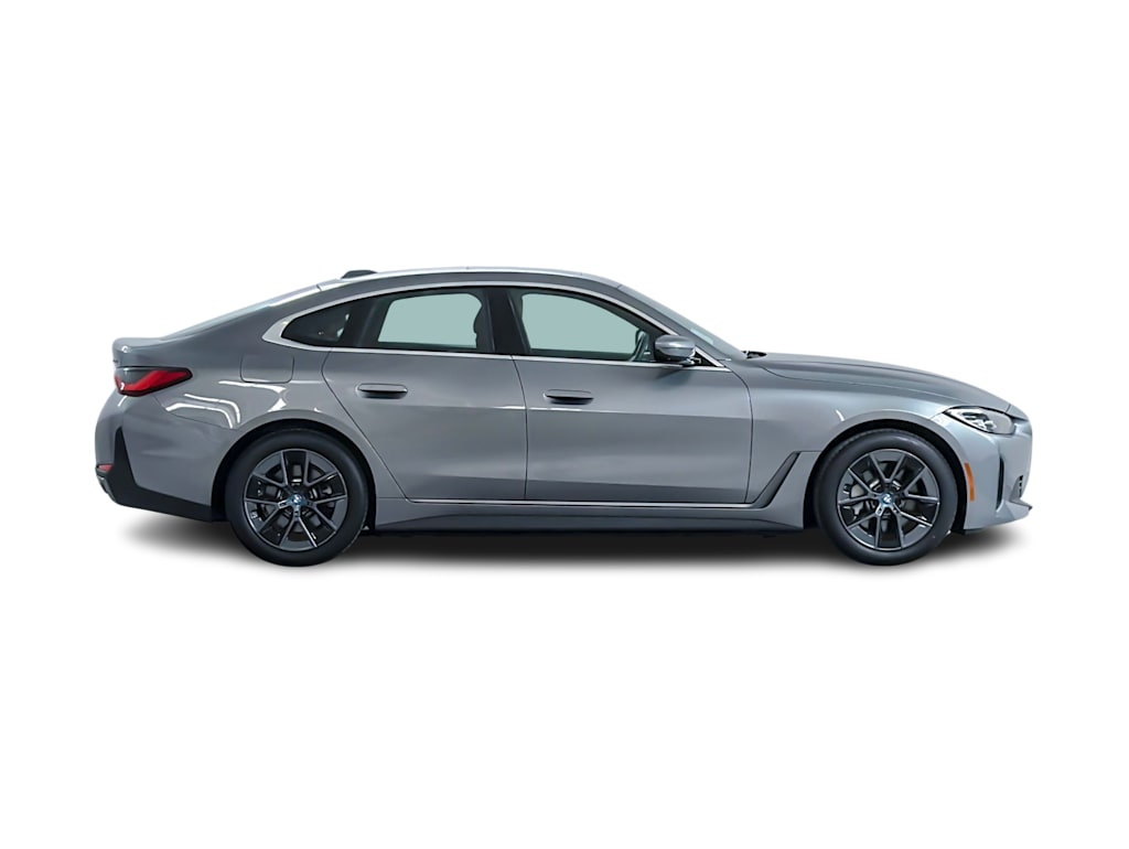 Thumbnail: 2023 BMW i4 - 18
