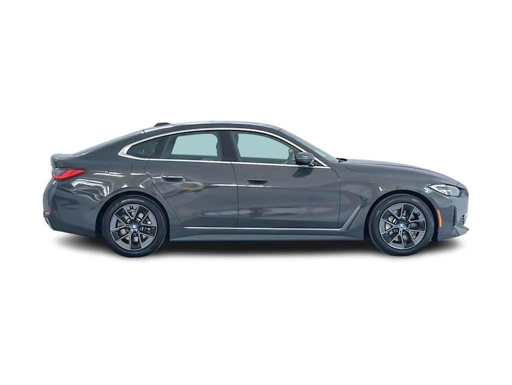 Thumbnail: 2023 BMW i4 - 18