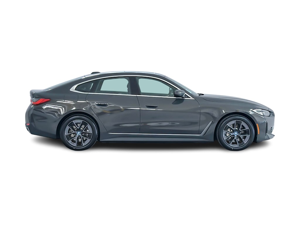 Thumbnail: 2023 BMW i4 - 18