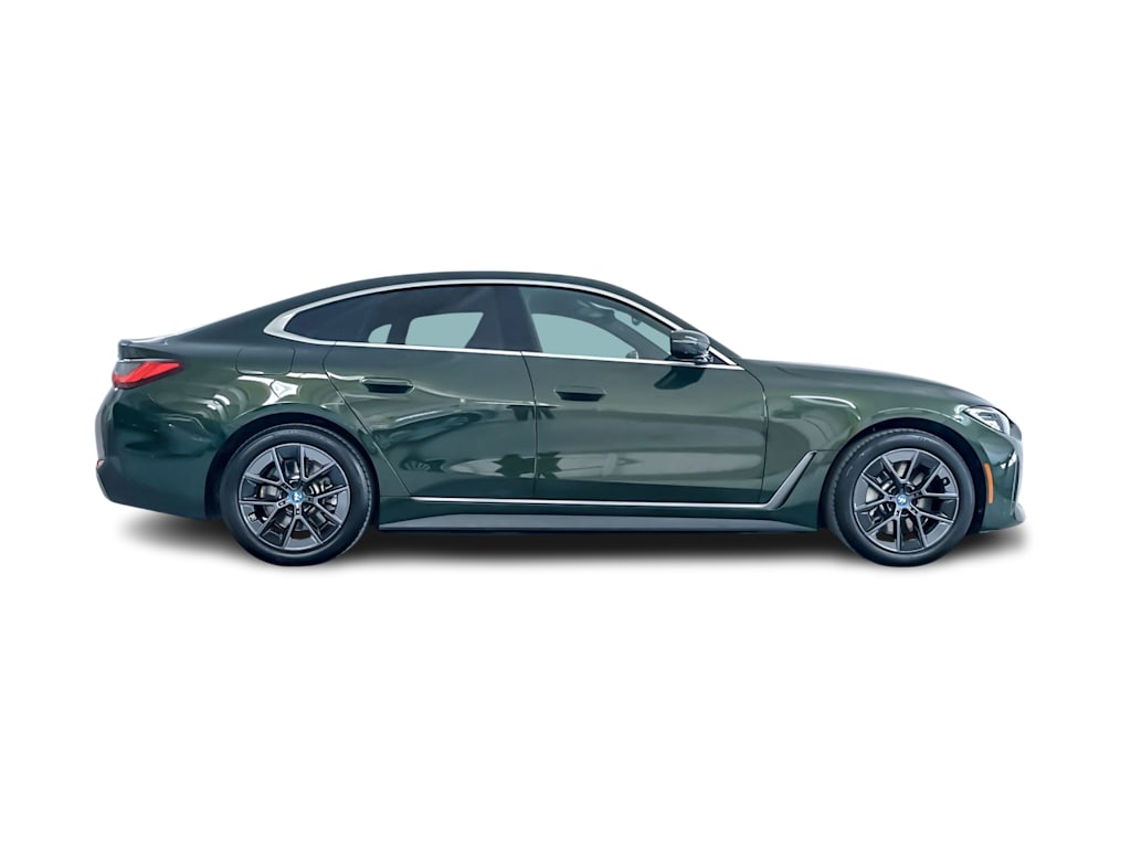 Thumbnail: 2023 BMW i4 - 20