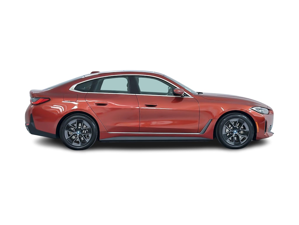 Thumbnail: 2023 BMW i4 - 18