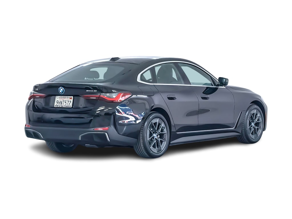 Thumbnail: 2023 BMW i4 - 17