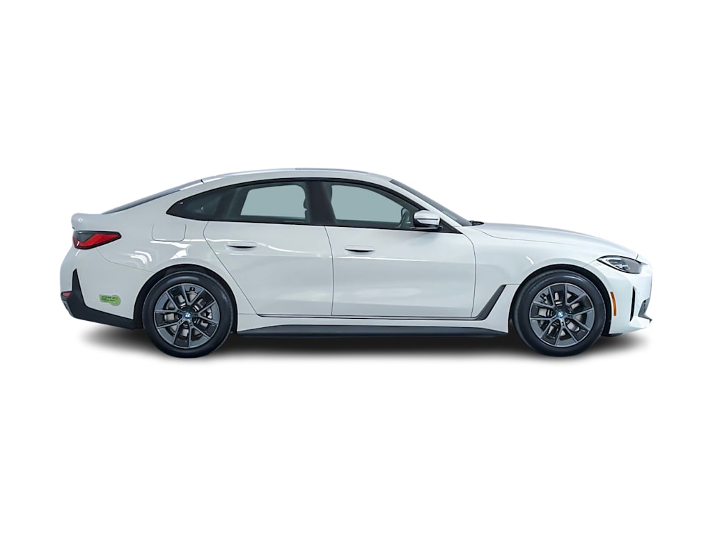 Thumbnail: 2023 BMW i4 - 18