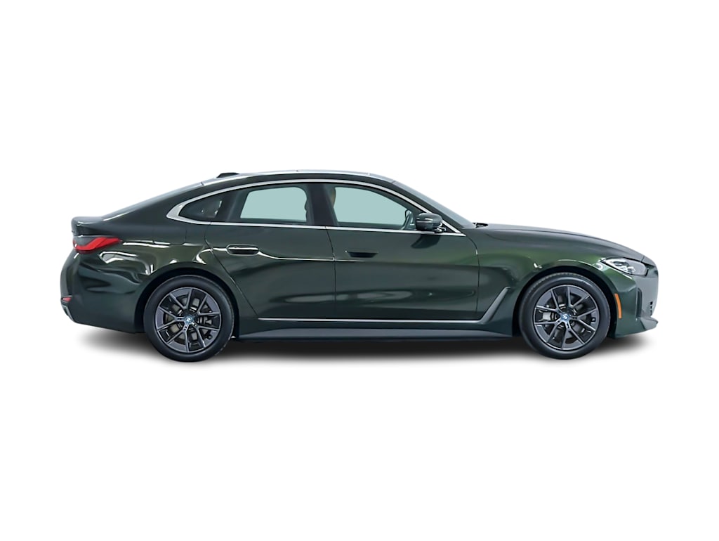 Thumbnail: 2023 BMW i4 - 18